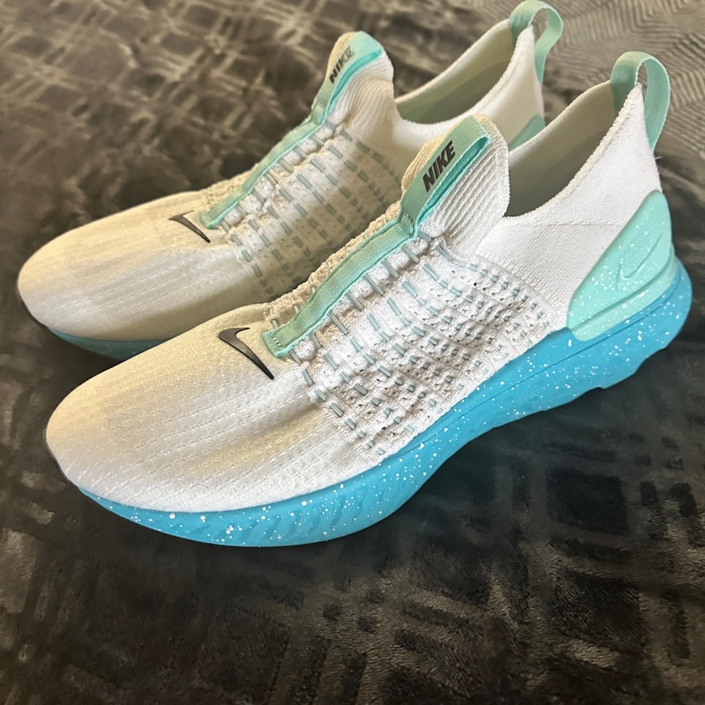 Nike React Phantom Run Flyknits Size 12 In Excellent Condition